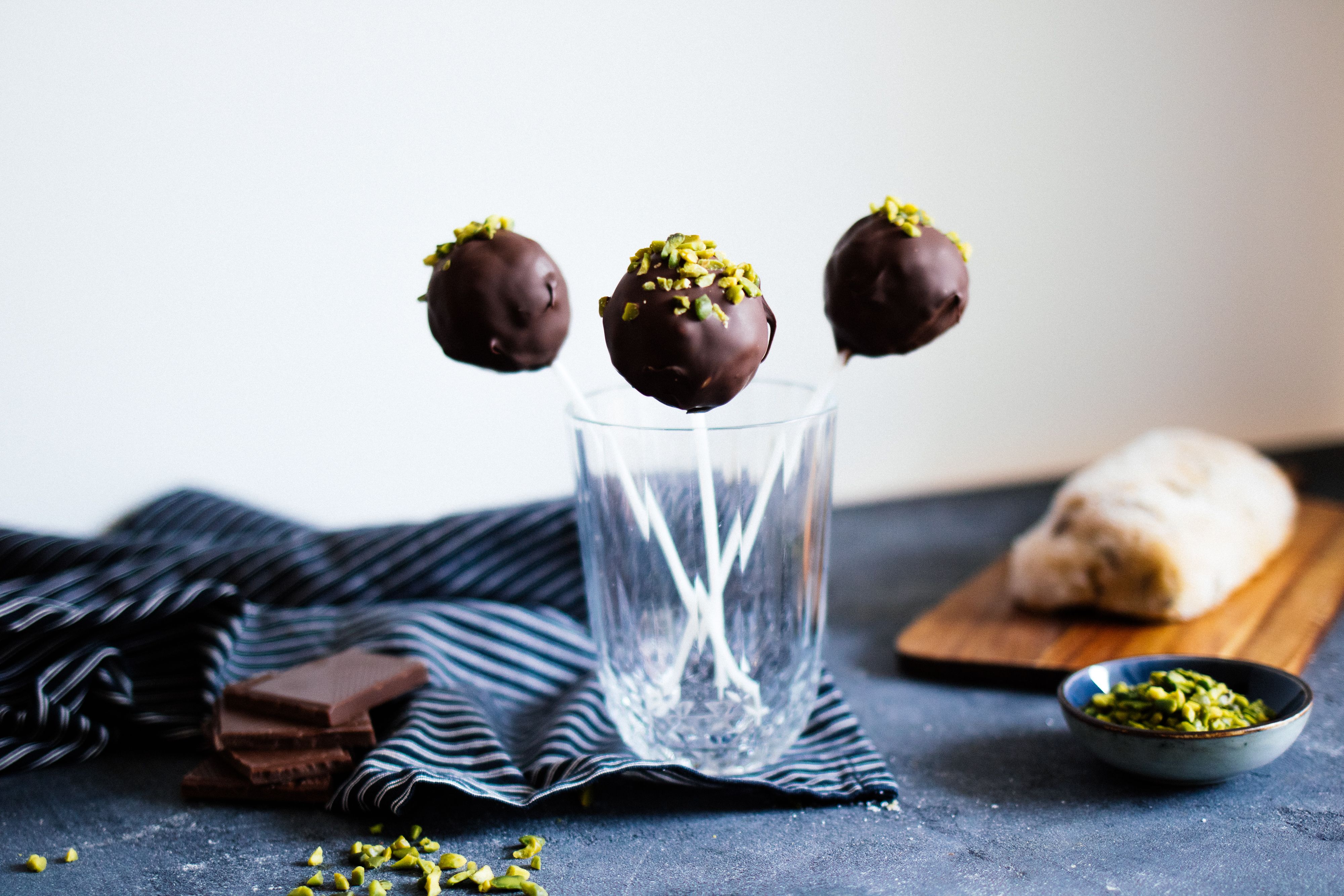Vegan & gluten-free Stollen Cake Pops
