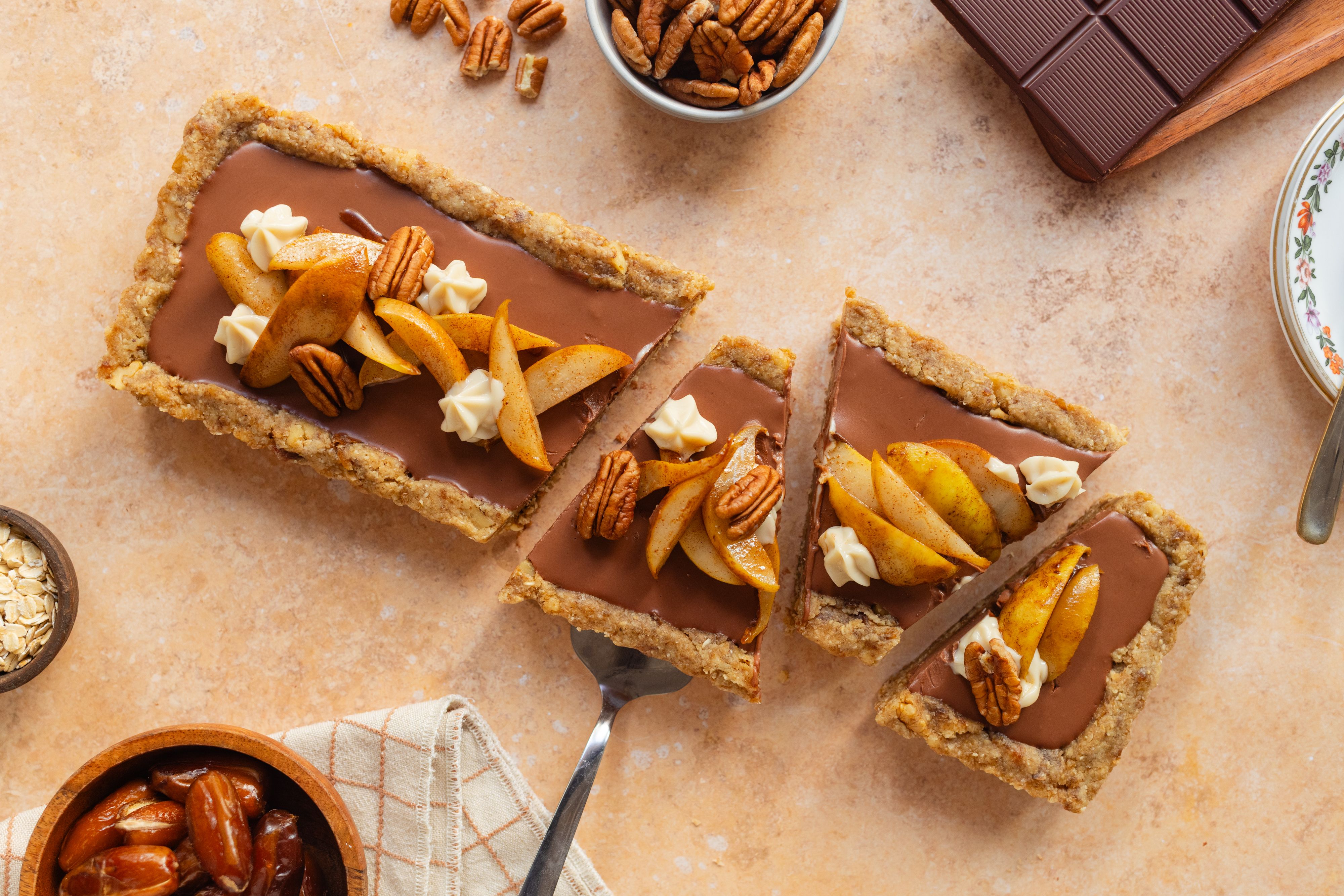 No-Bake-Chocolate-Dates-Tart