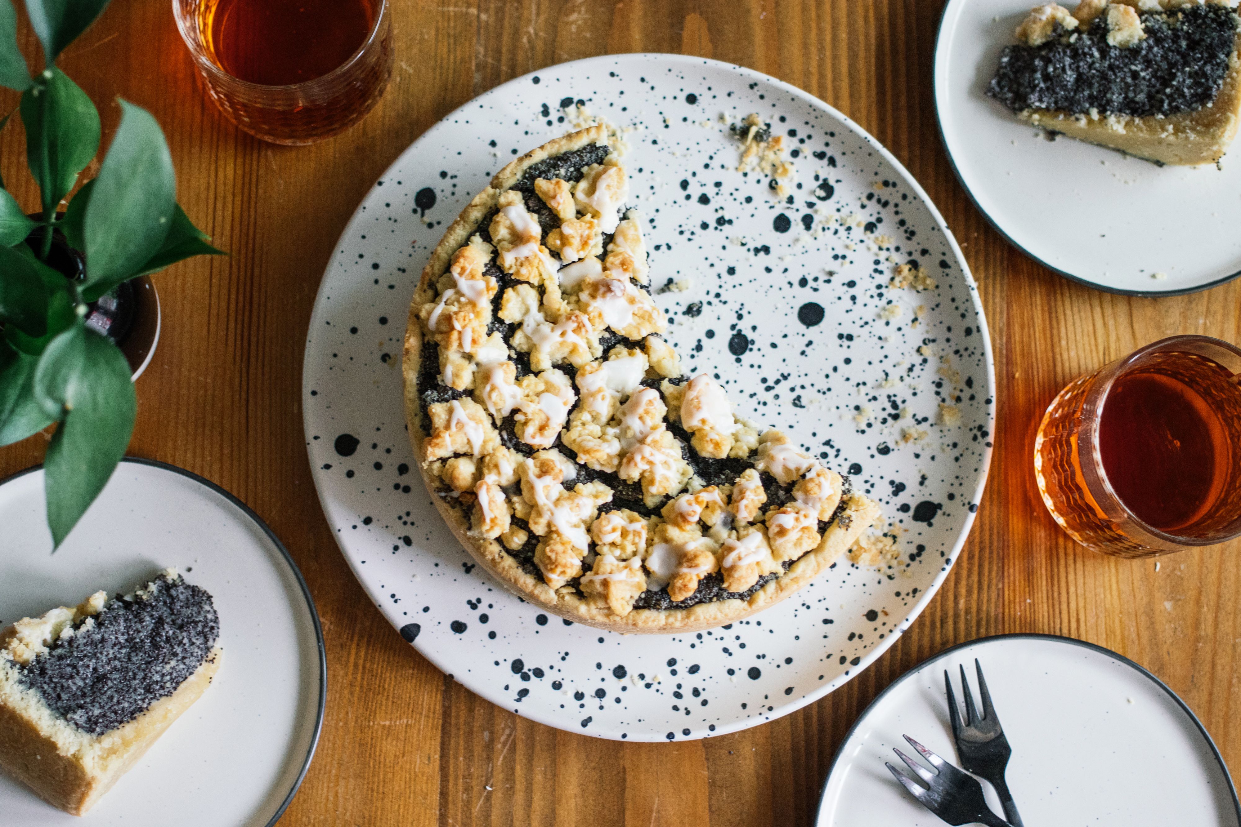 Vegan Poppy Seed Cake with Crumble Topping