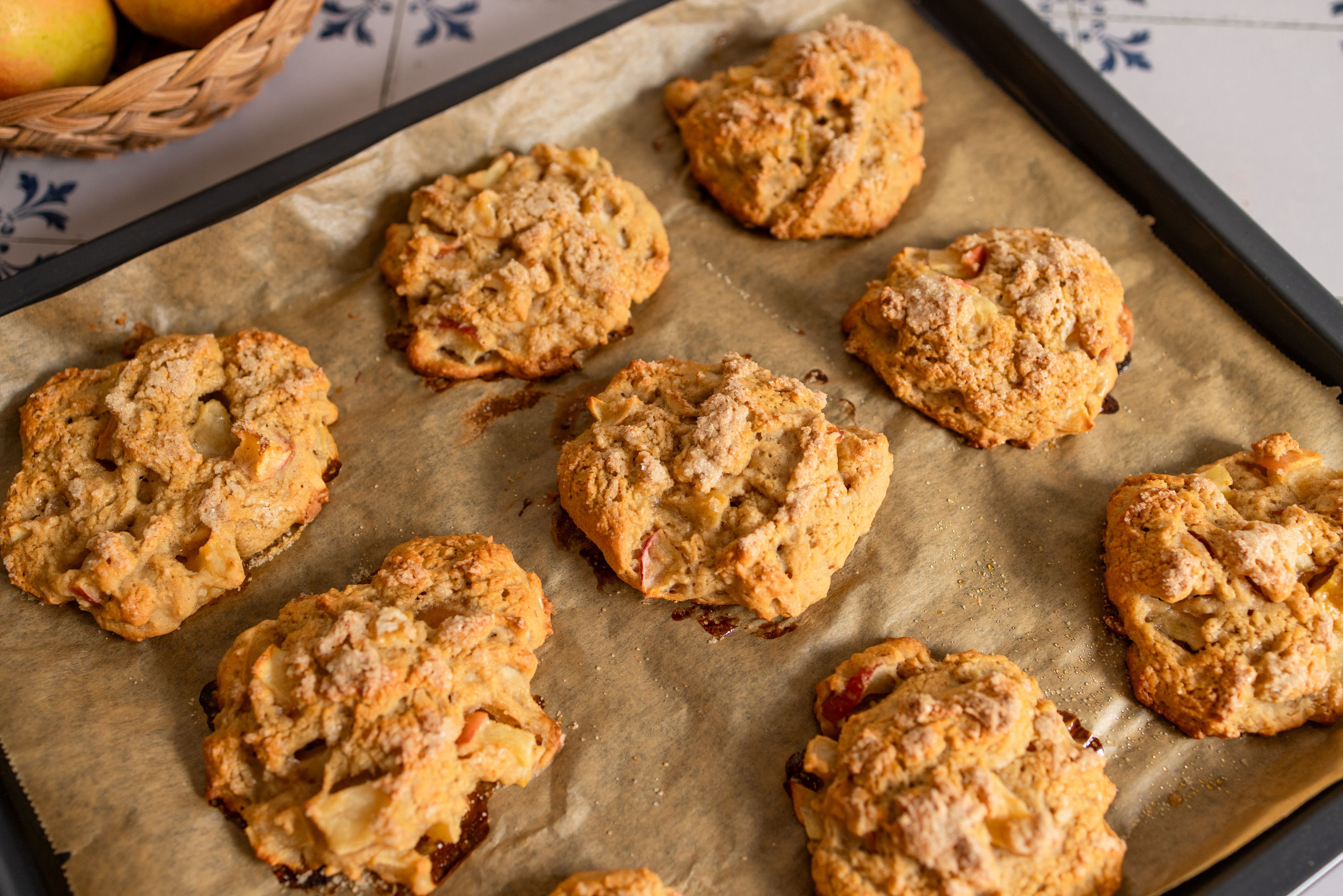 Saftige vegane Apfel-Quark-Küchlein vom Blech