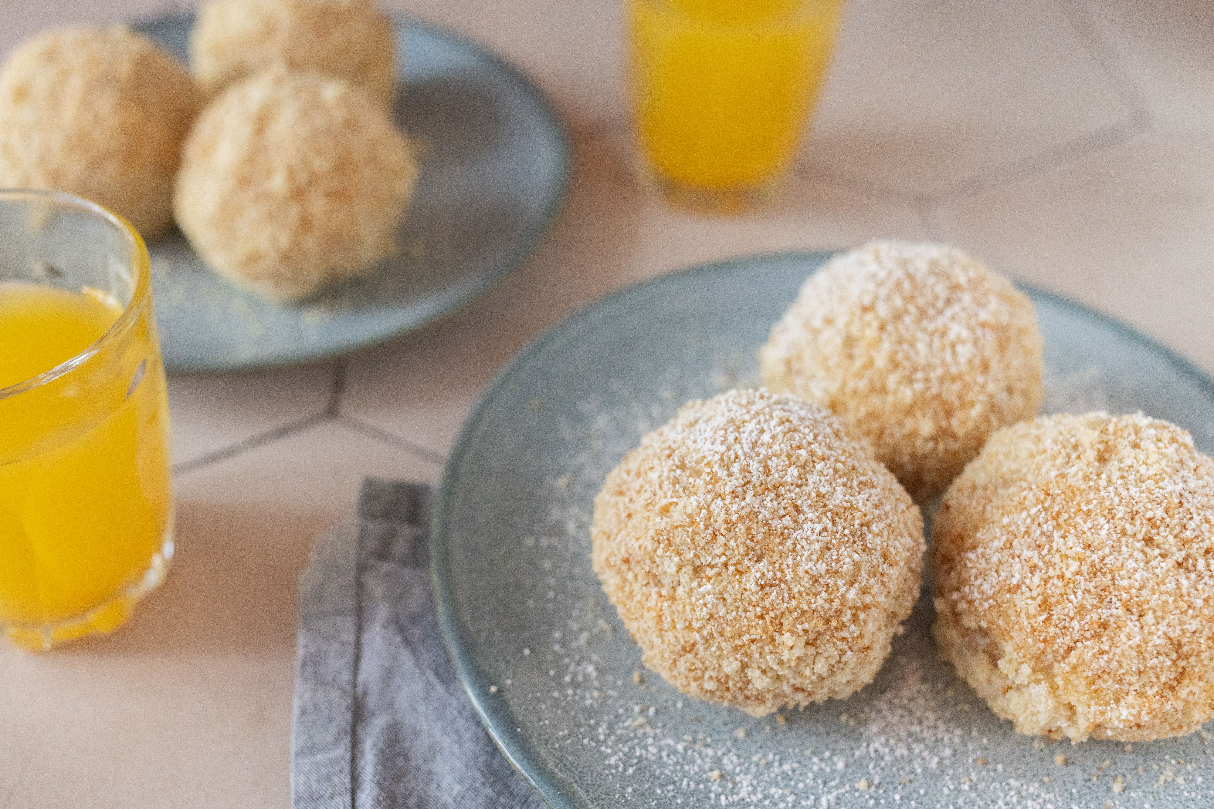 R304 Vegan Marillenknödel (Apricot Dumplings)