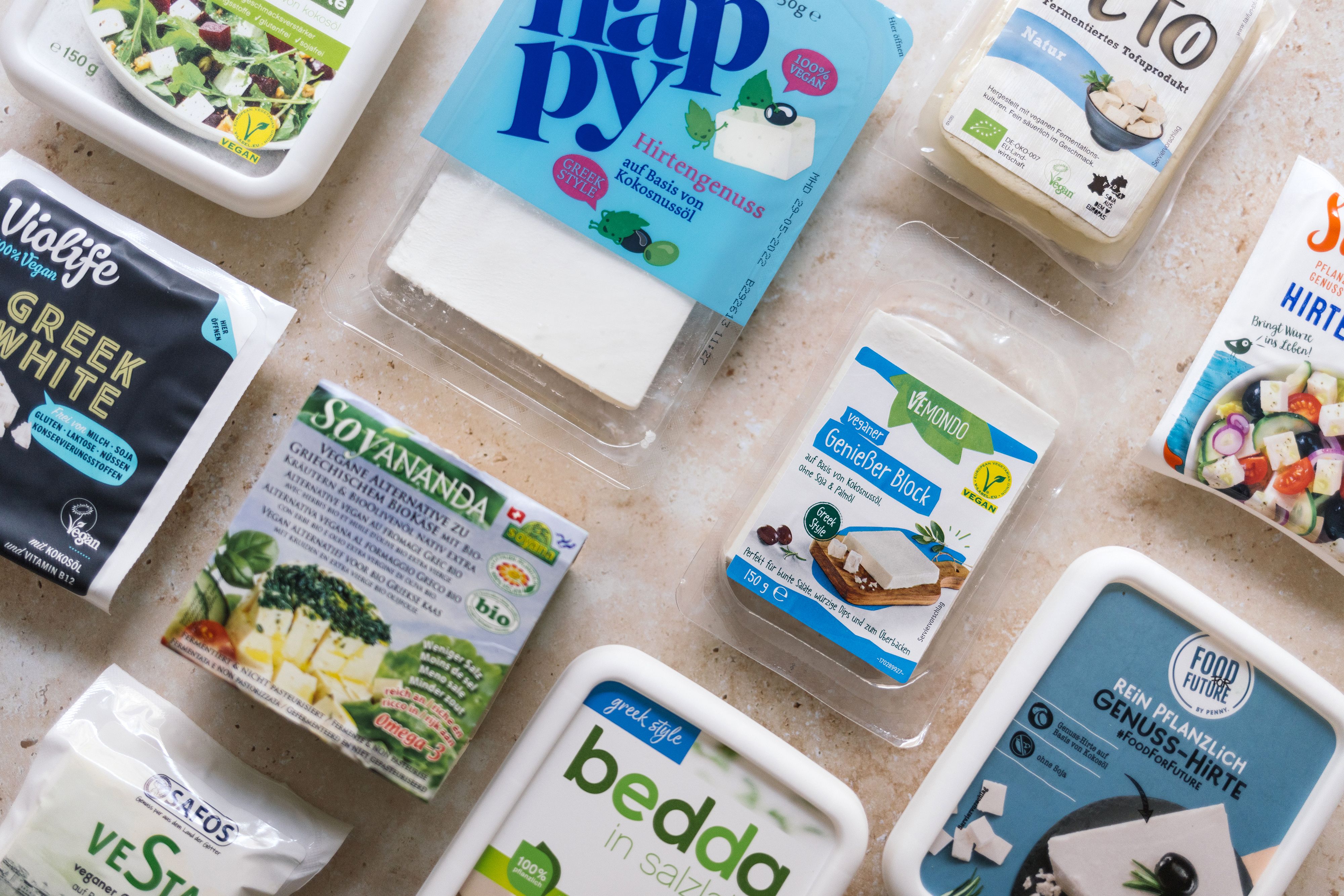 Produkttest: Vegane Feta-Alternativen im Supermarkt