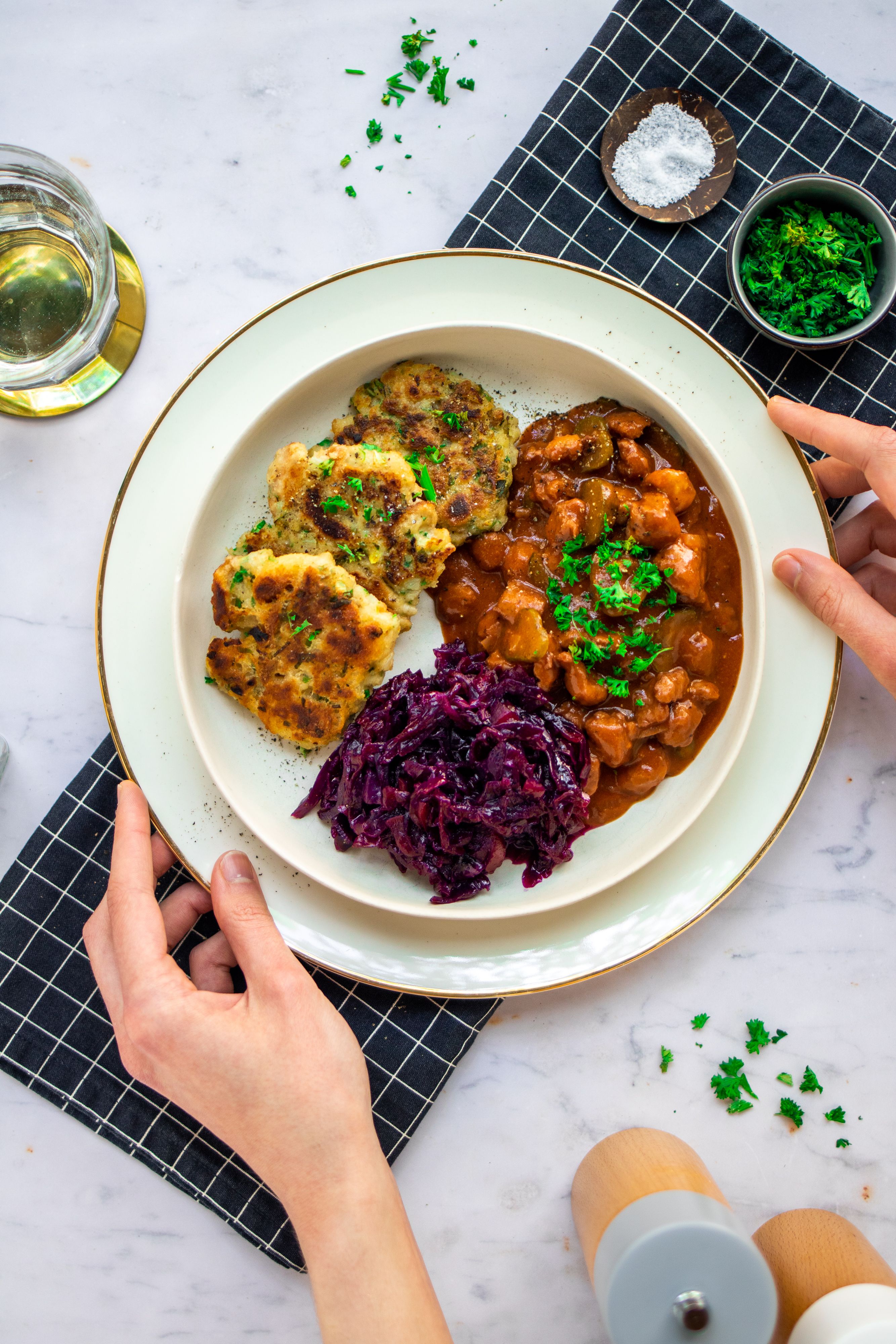 R327 Vegane, schnelle Knödel aus der Pfanne