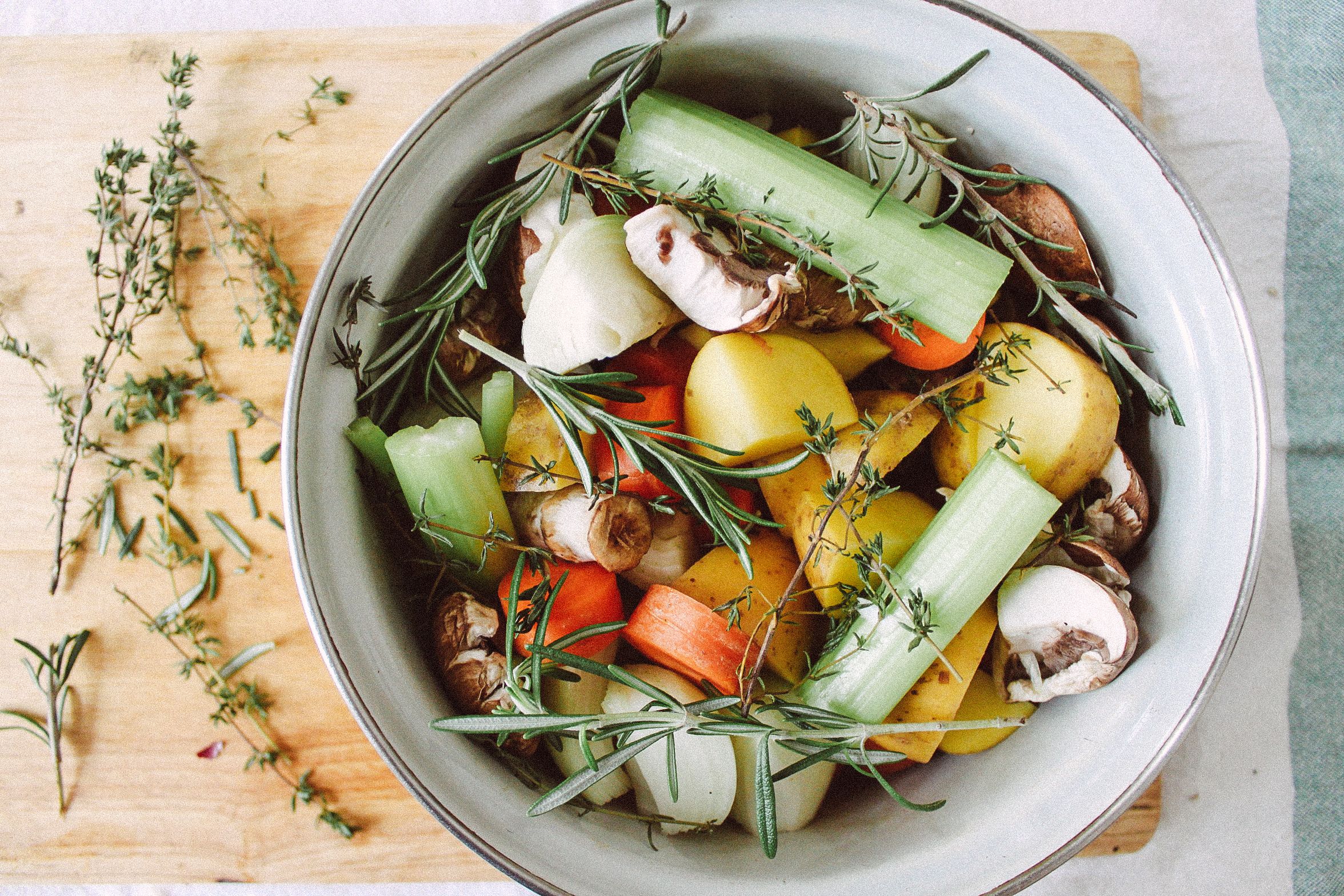 R121 Homemade vegetable stock