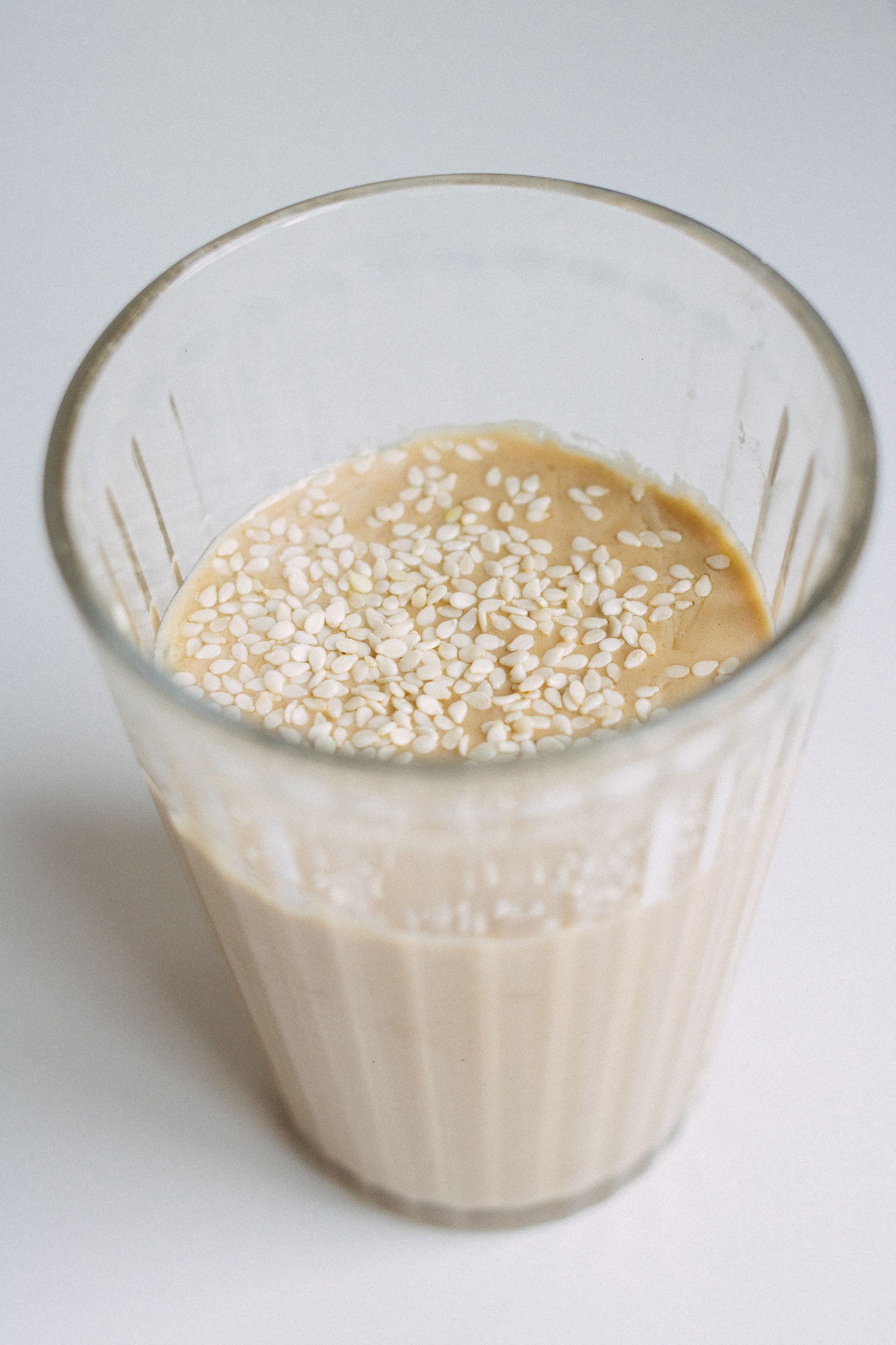 R144 Vegane Couscous Bowl mit Rosenkohl