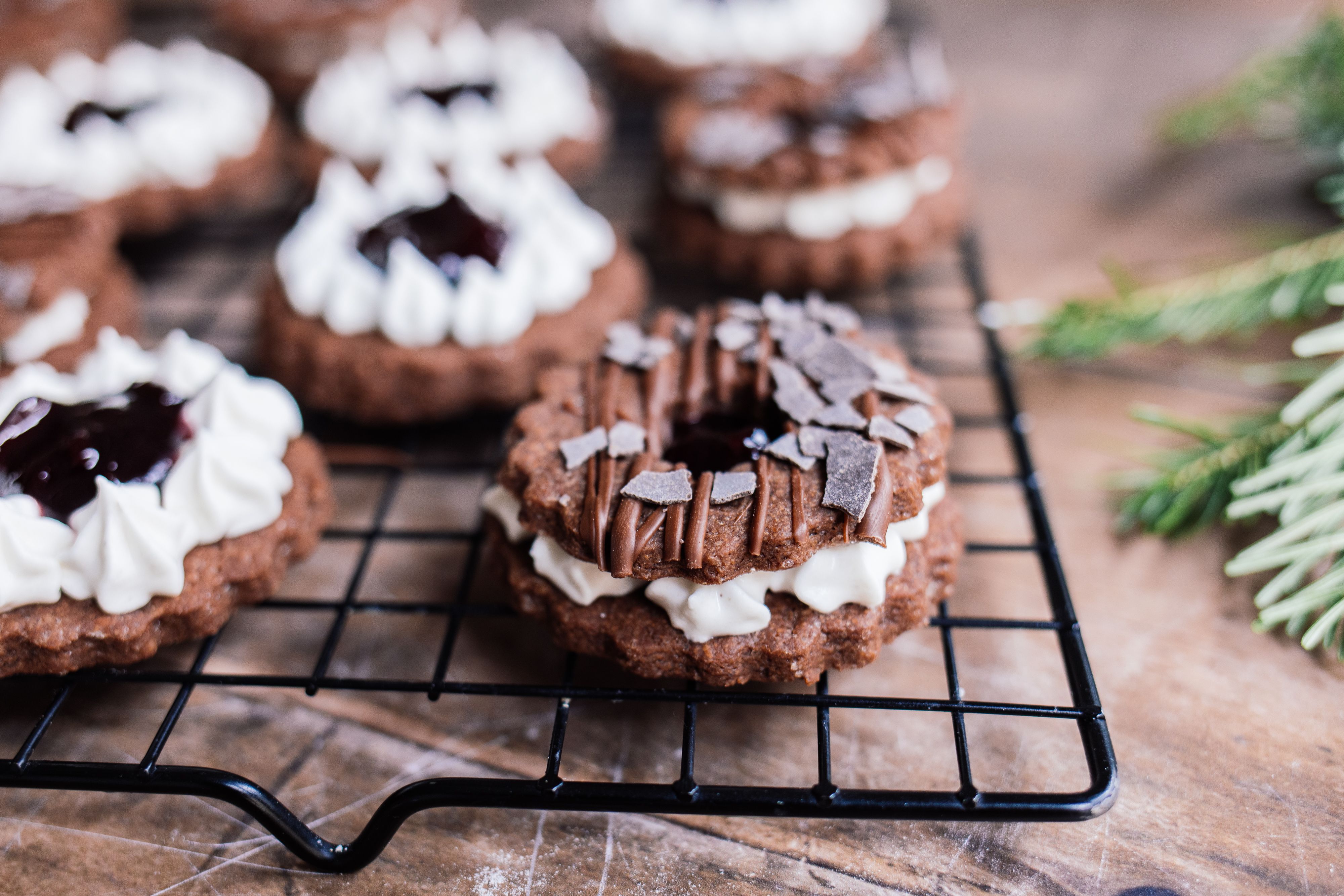 Vegan Black Forest Cherry Cookies (Schwarzwälder Kirsch Cookies)