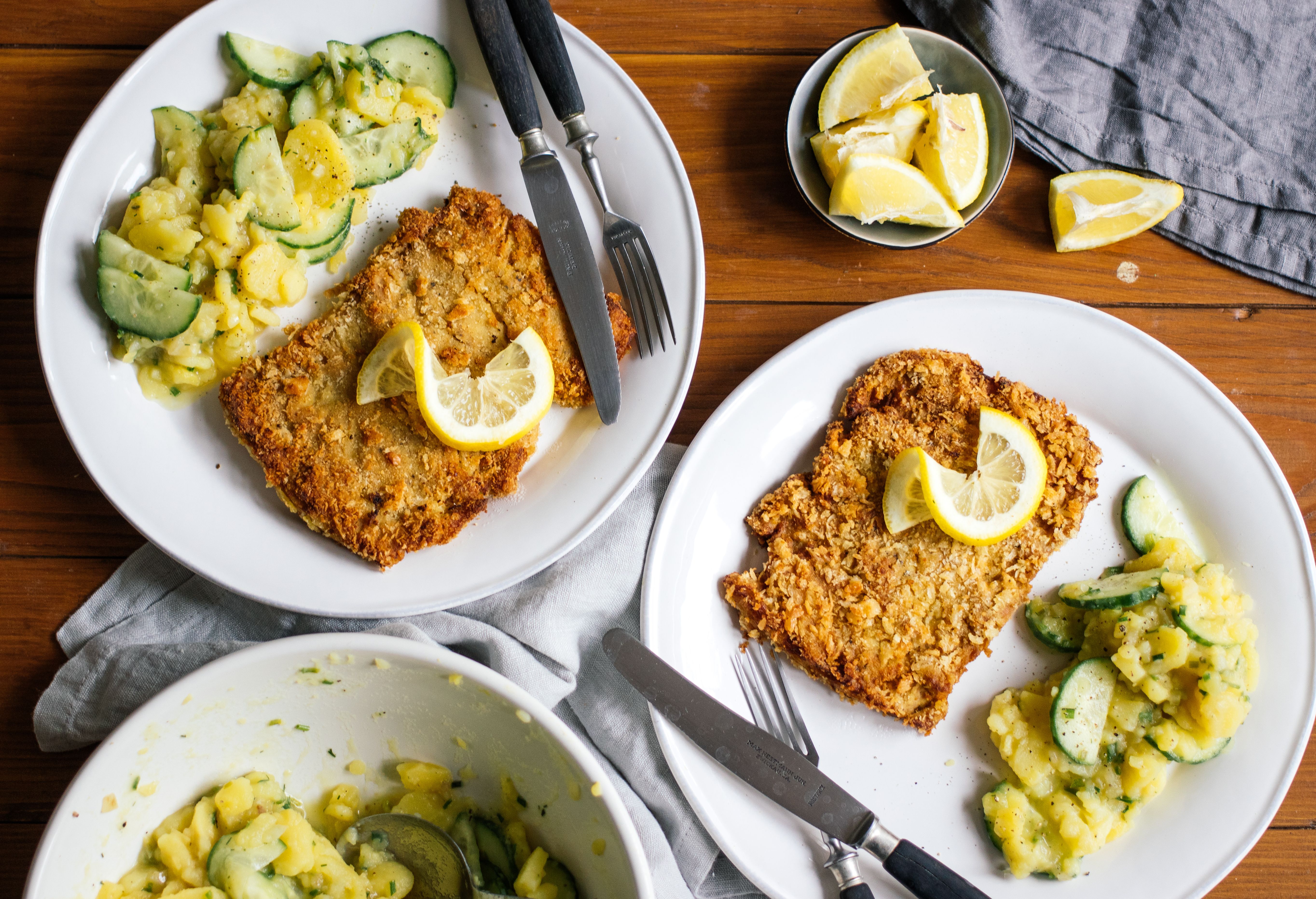 Vegane Schnitzel mit Kartoffelsalat