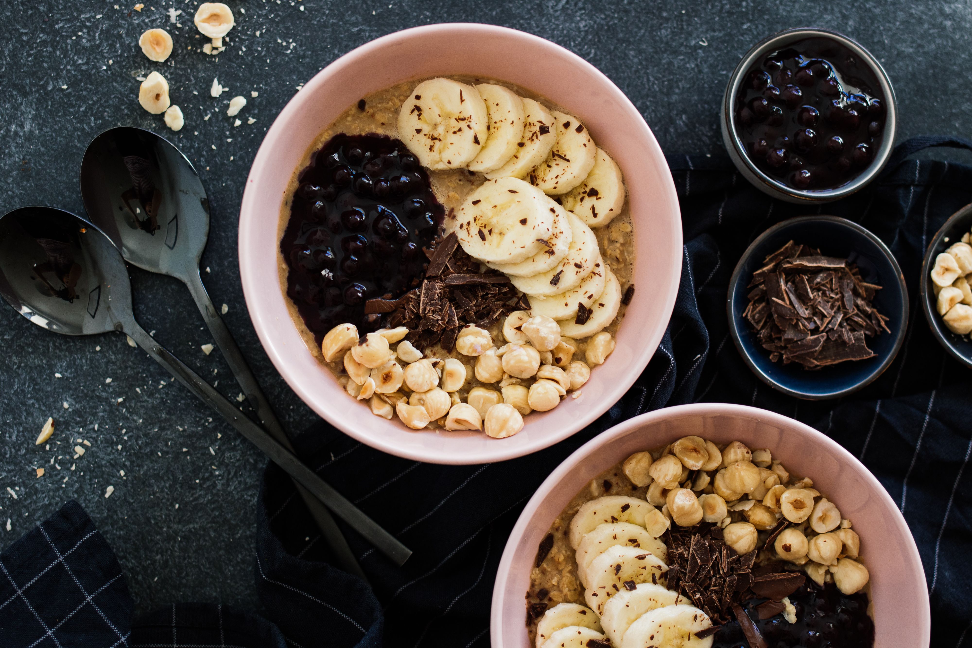 Vegan Chai Porridge with Blueberries