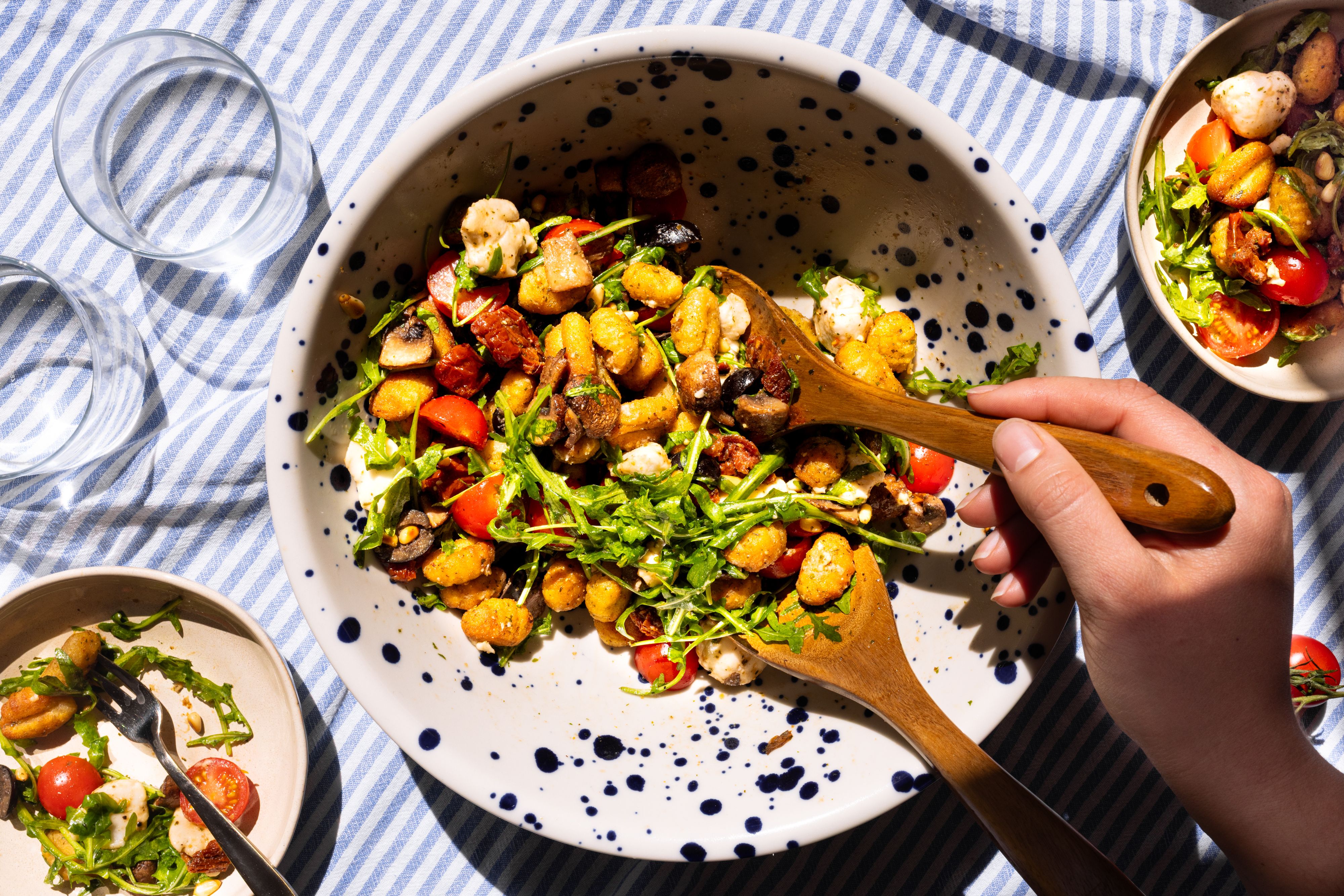 R1065 - Knuspriger Gnocchi-Salat aus dem Airfryer