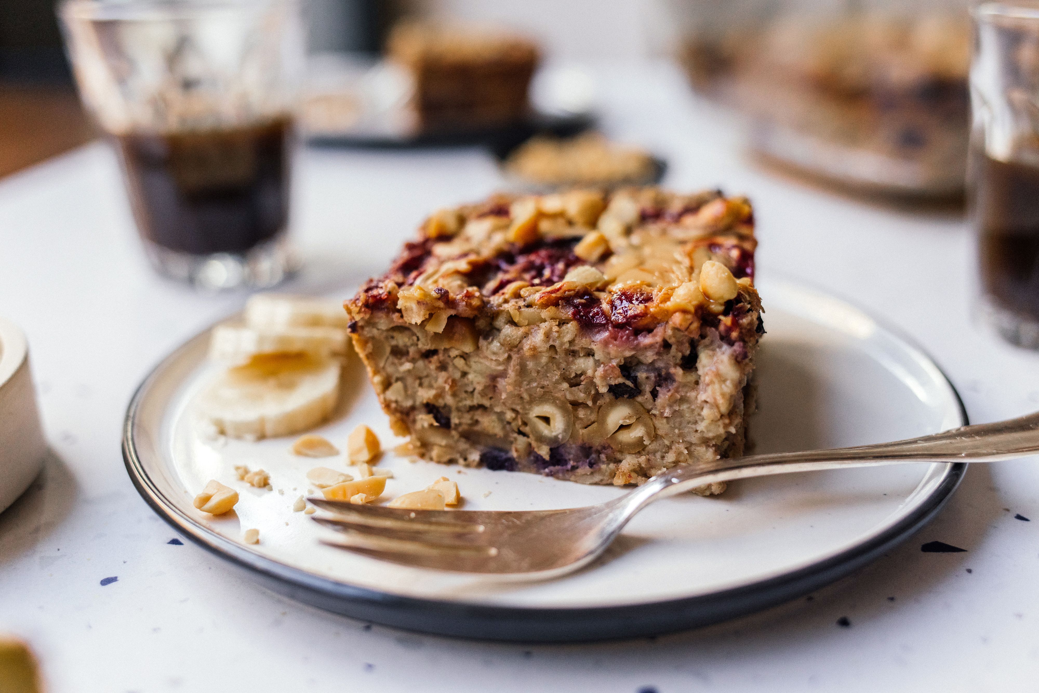 R711 Vegan Baked Oatmeal with Peanut Butter & Jam