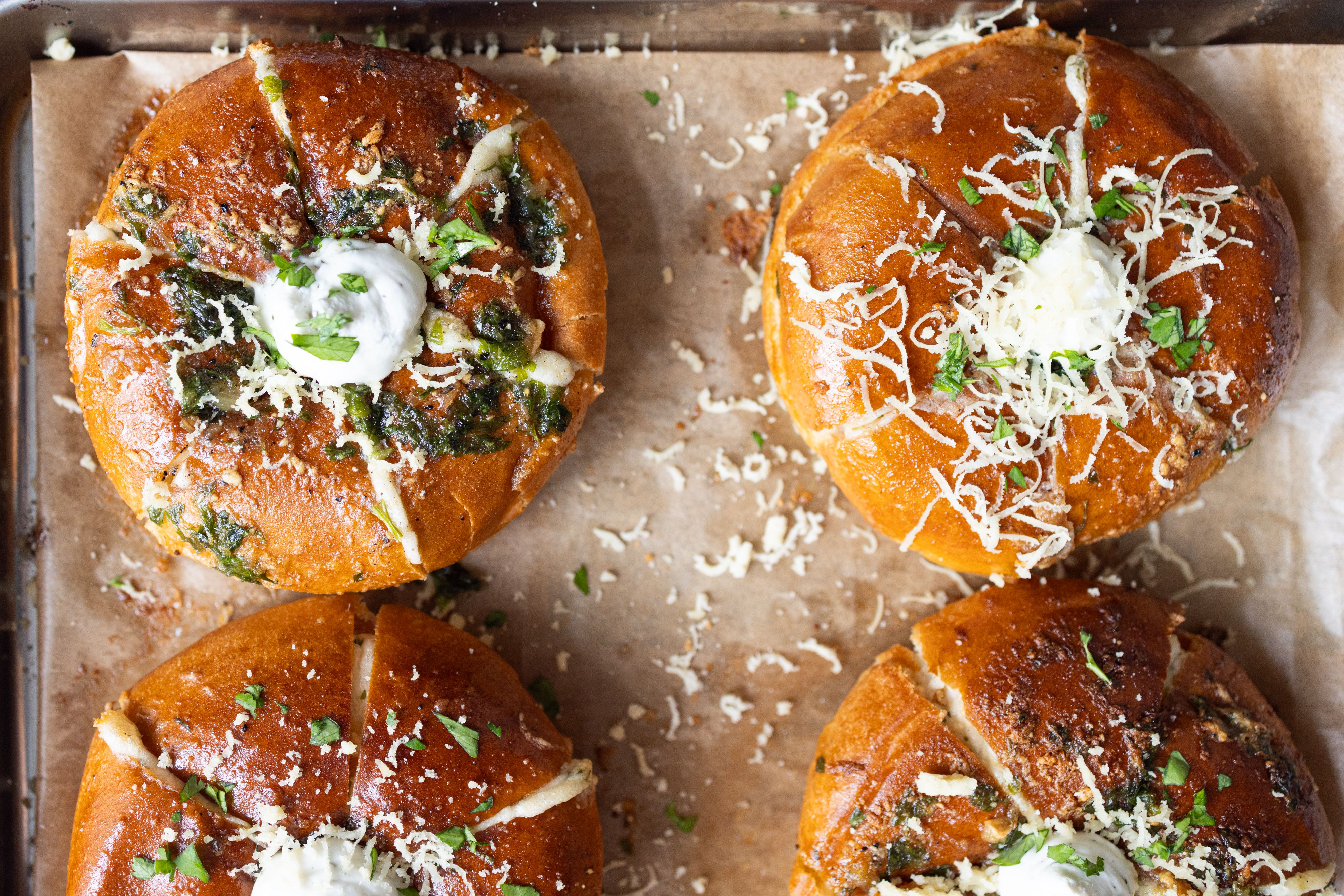  R1019 - Petrella - Gefüllte Frischkäse-Brötchen