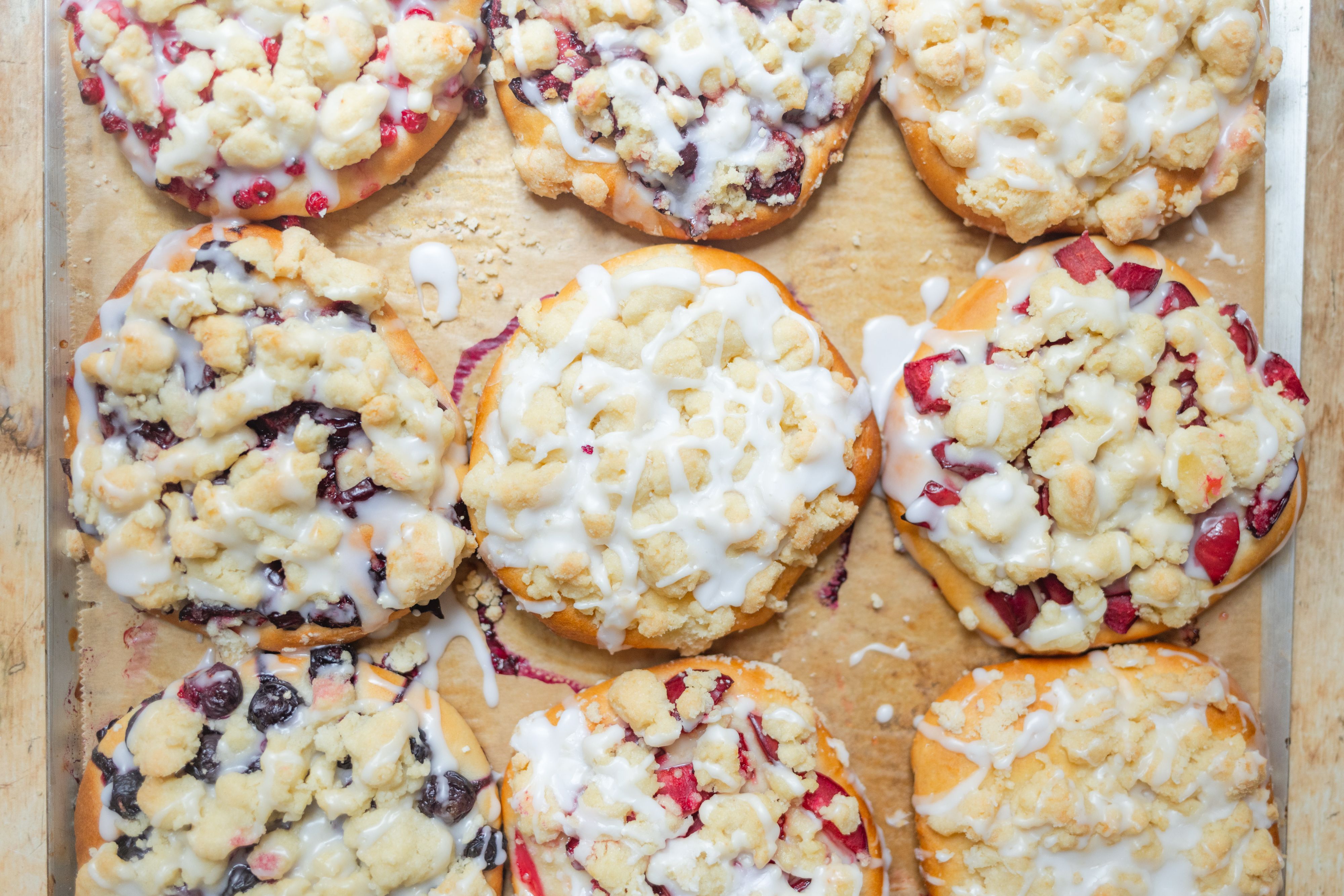 Vegan Crumble Buns Just Like from the Bakery
