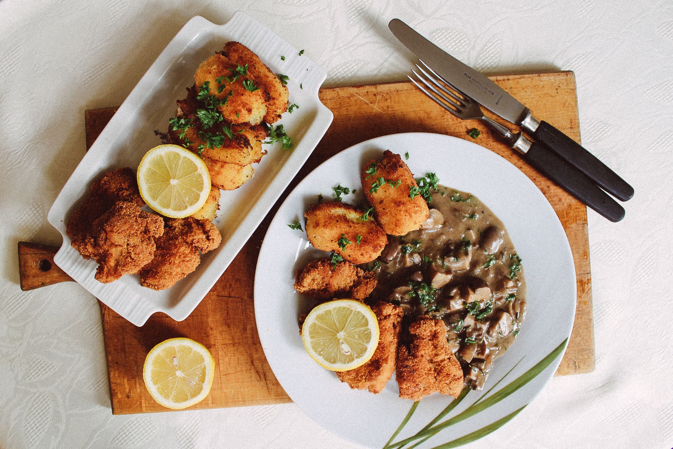Vegane Schnitzel mit selbstgemachten Kroketten