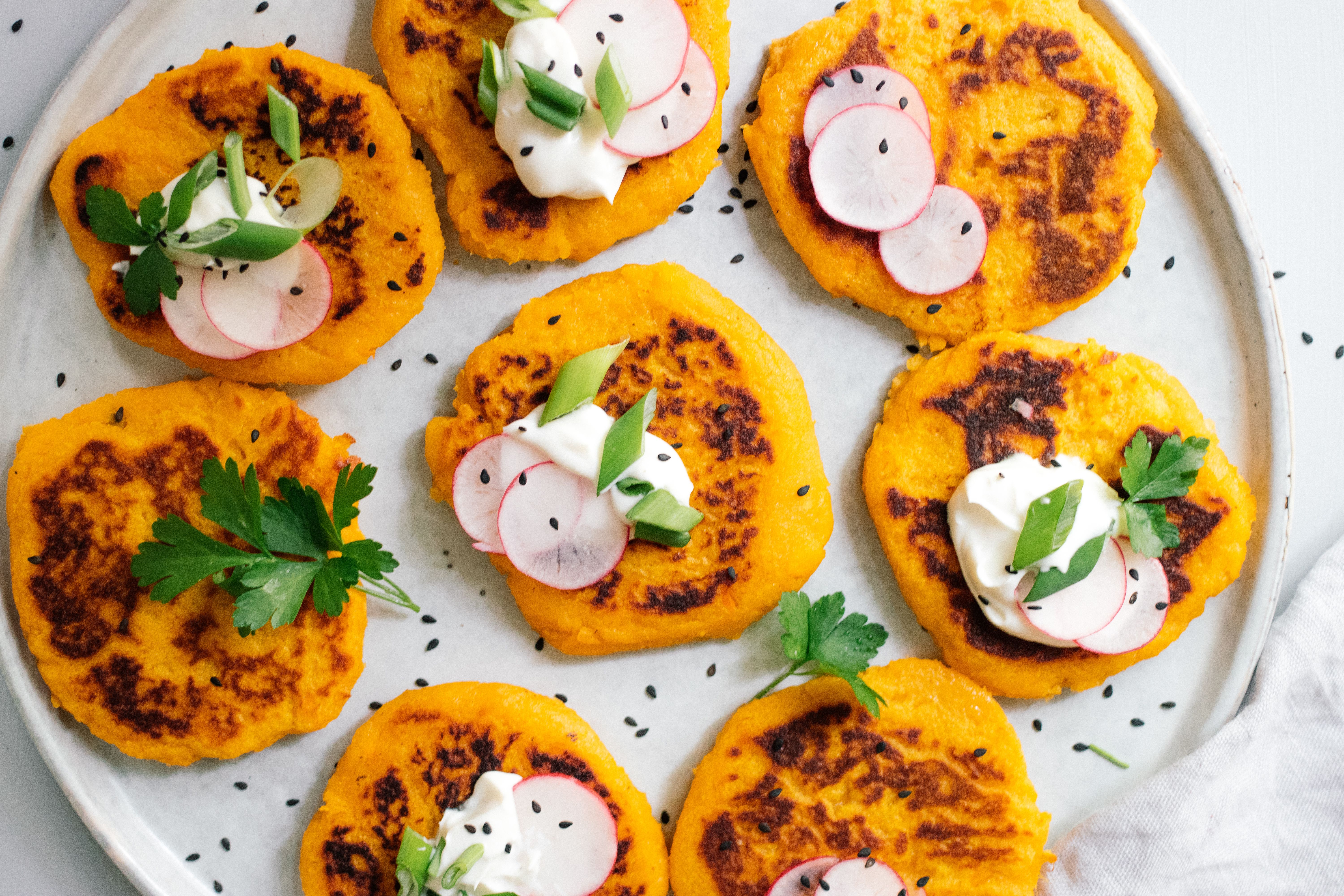 Vegane Süßkartoffel-Pancakes mit 3 Zutaten