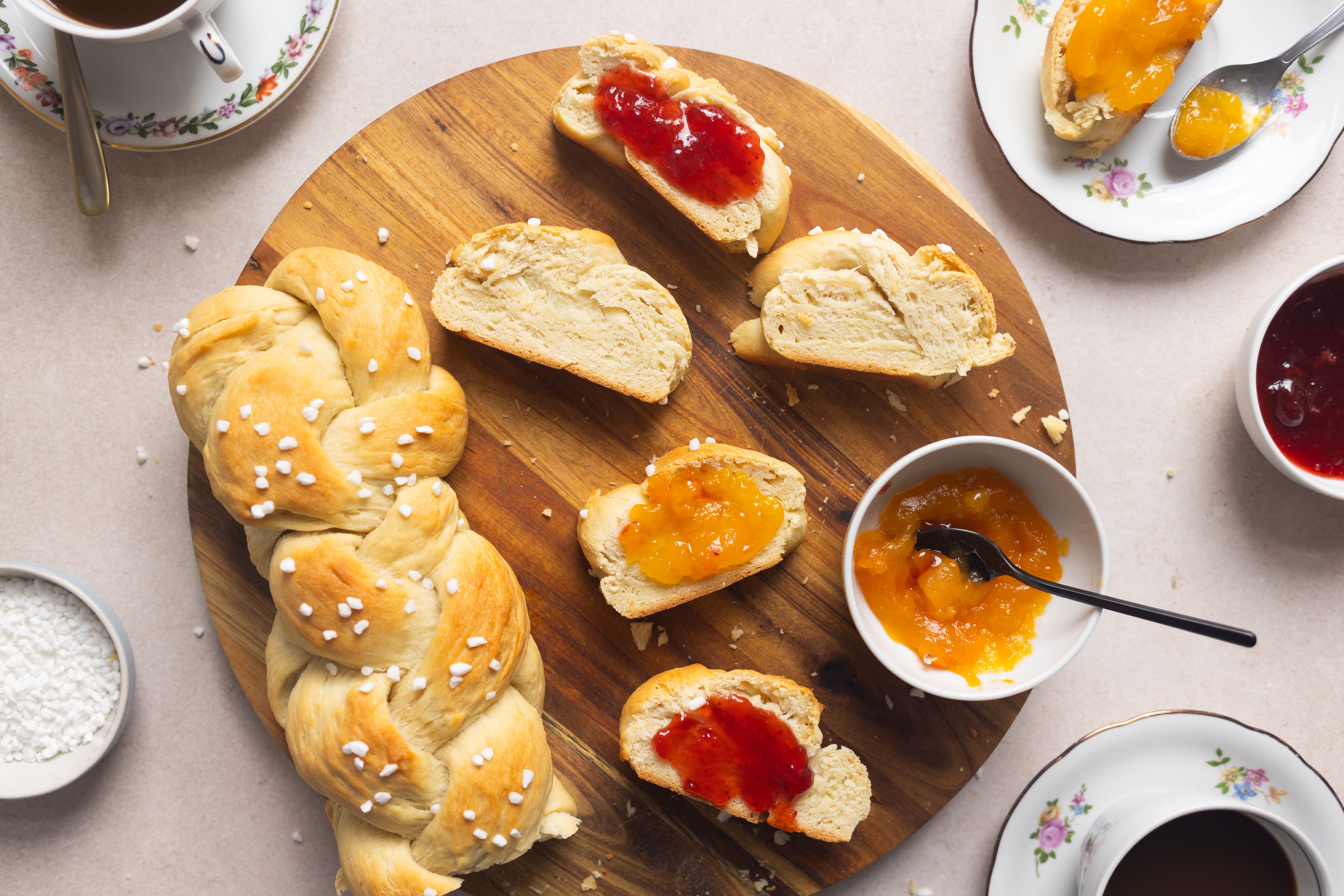 R1045 - Klassischer veganer Hefezopf