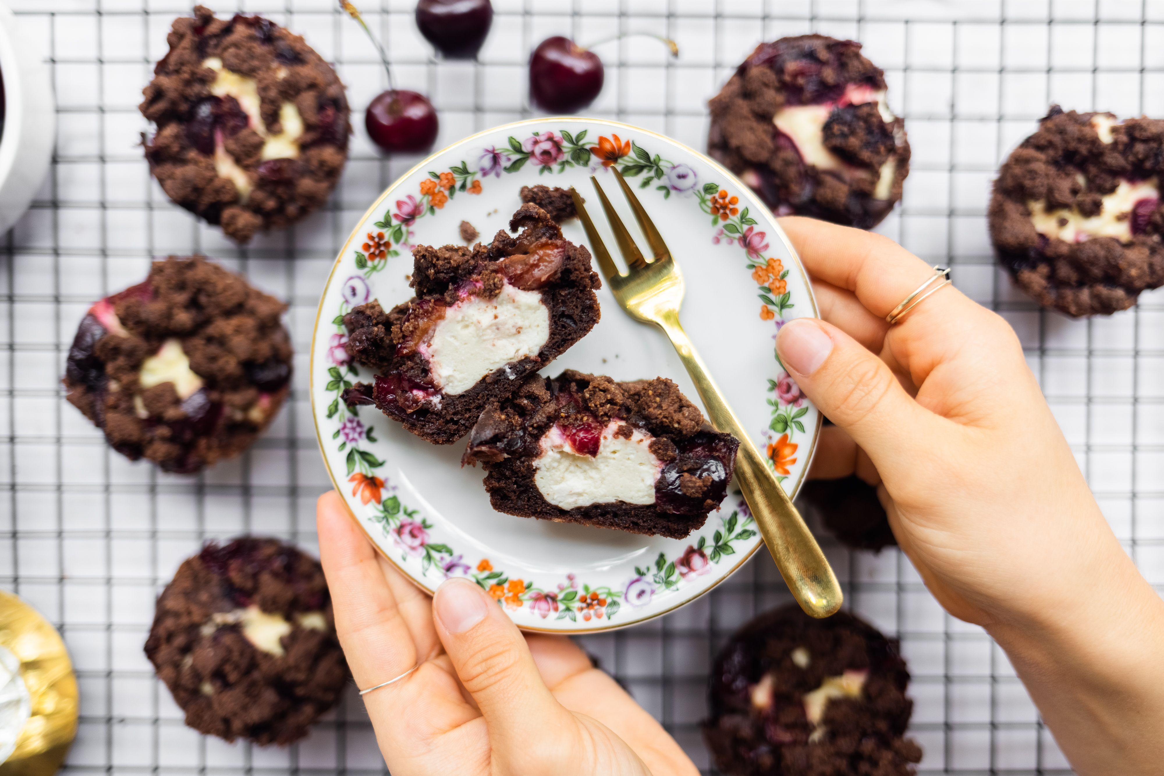 Vegan Chocolate-Cherry Muffins with Cheesecake Filling