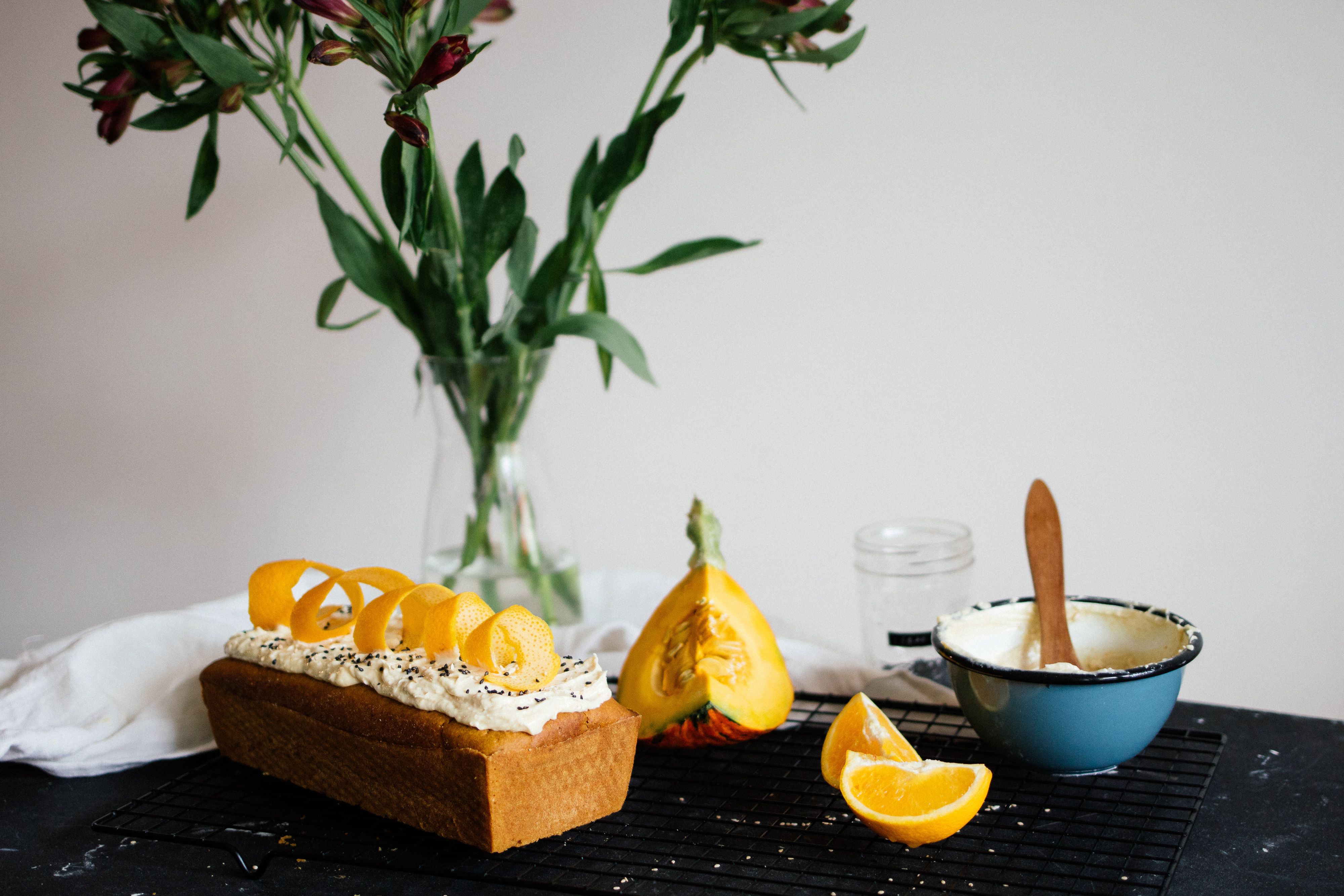 R438 Vegan pumpkin cake with tahini orange glaze