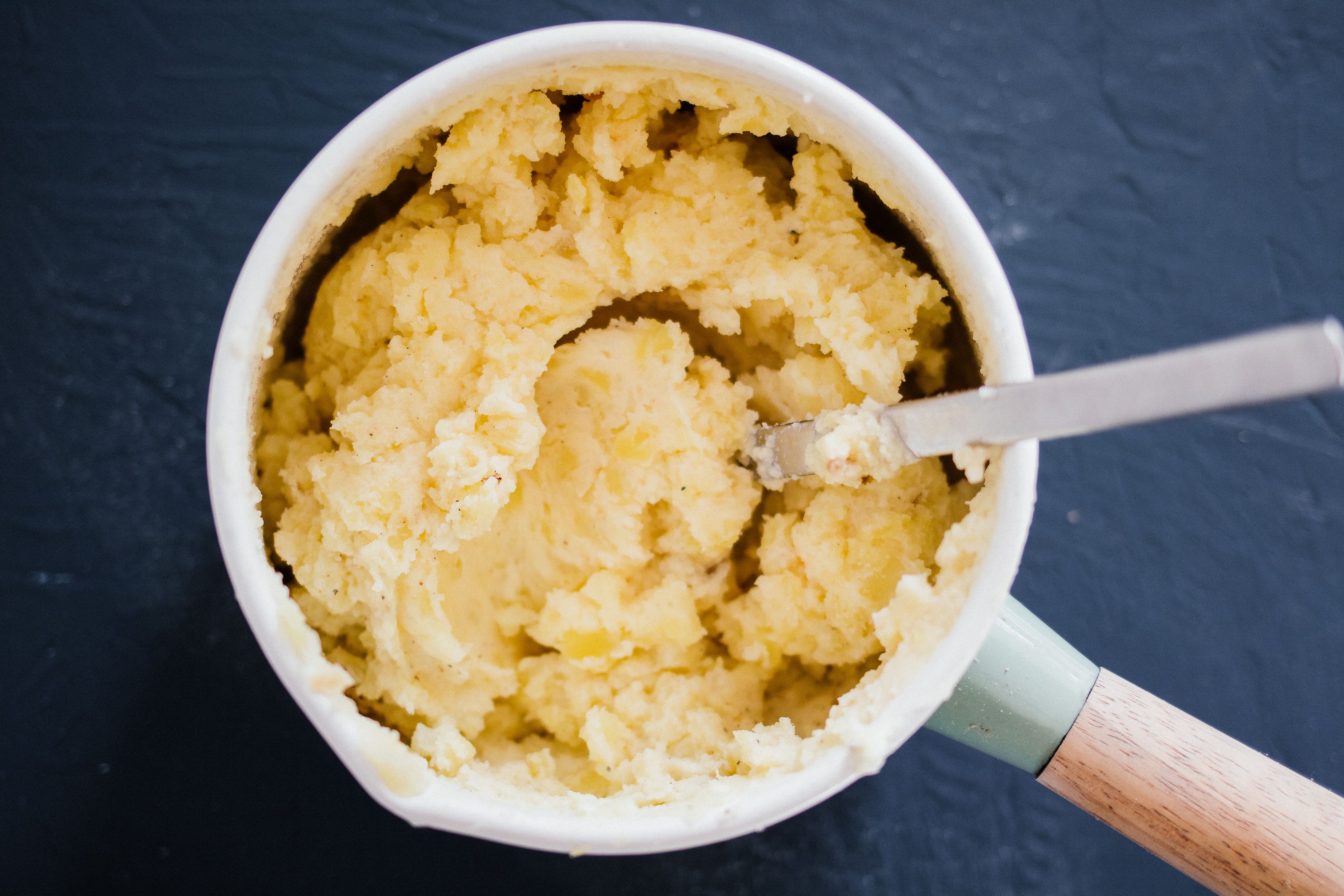 R488 Vegane Köttbullar (Grönsaksbullar) mit Rahmsoße