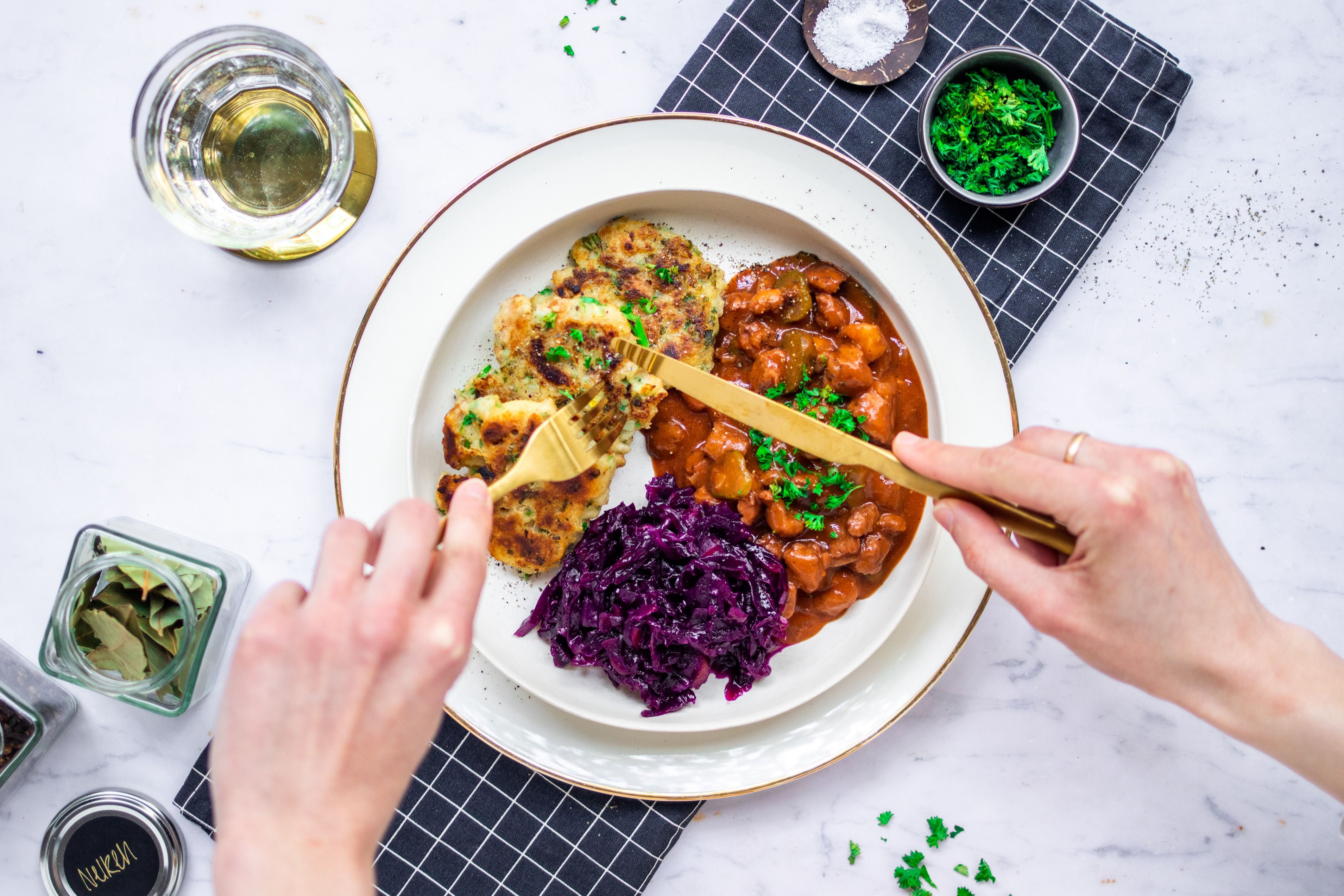 R108 Vegan Goulash with Pan-Fried Dumplings & Red Cabbage