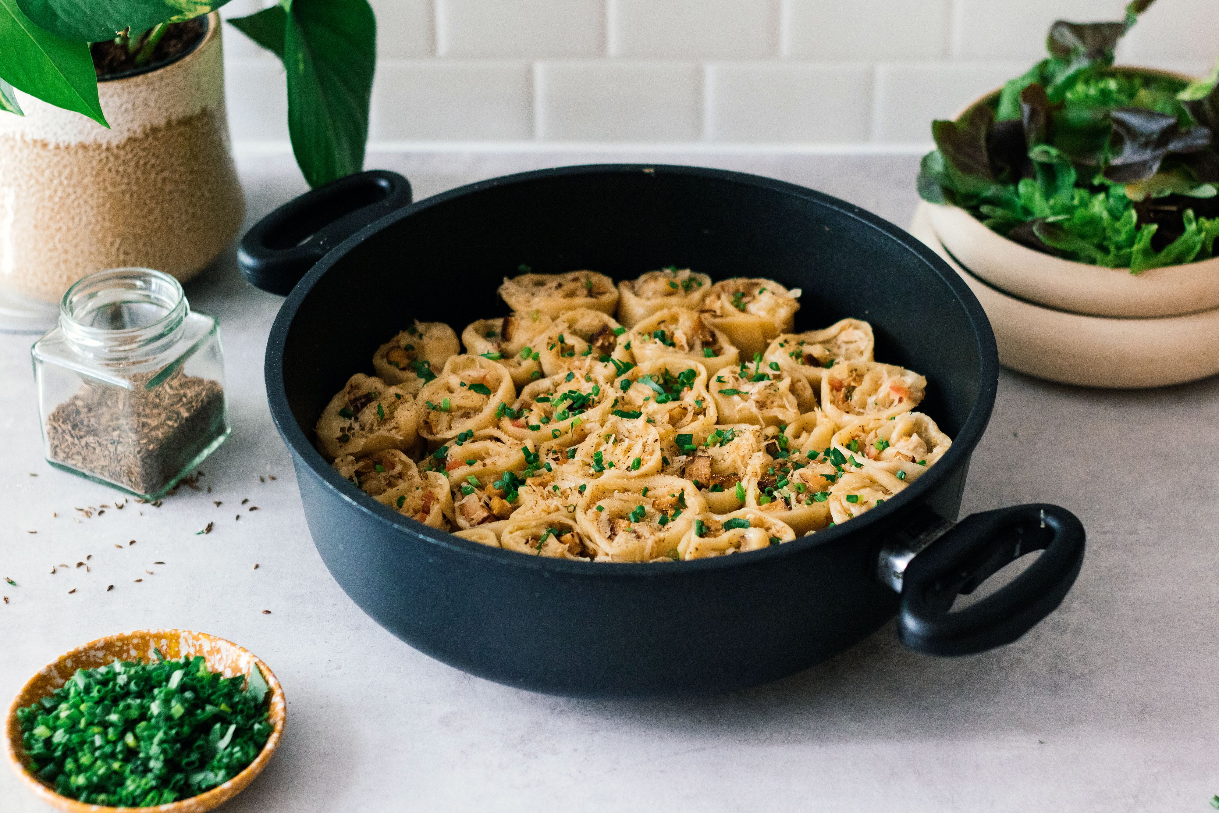 R751 Sauerkraut Stuffed Pasta Rolls