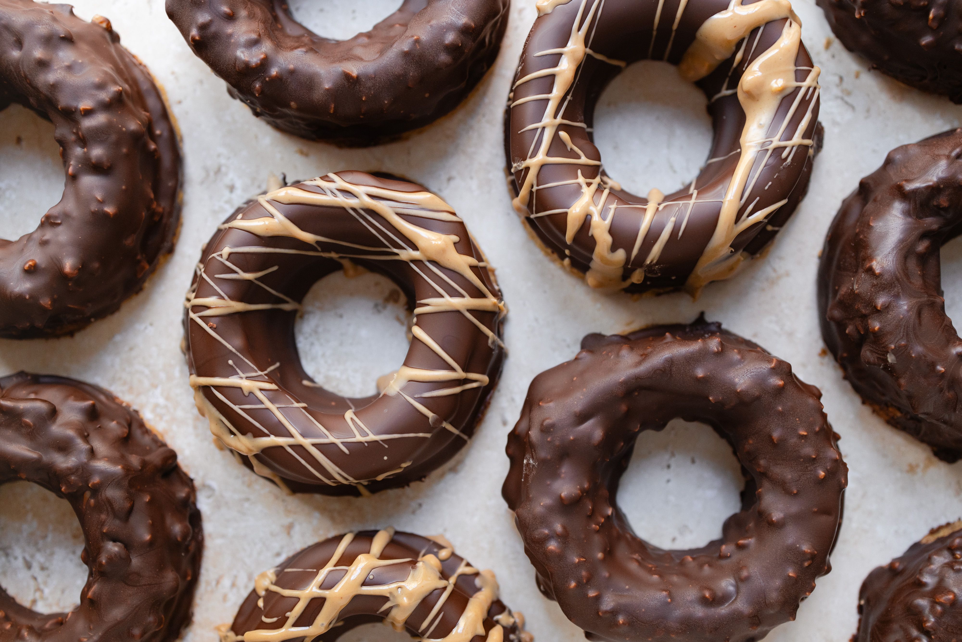 R953 Vegan Nougat Rings