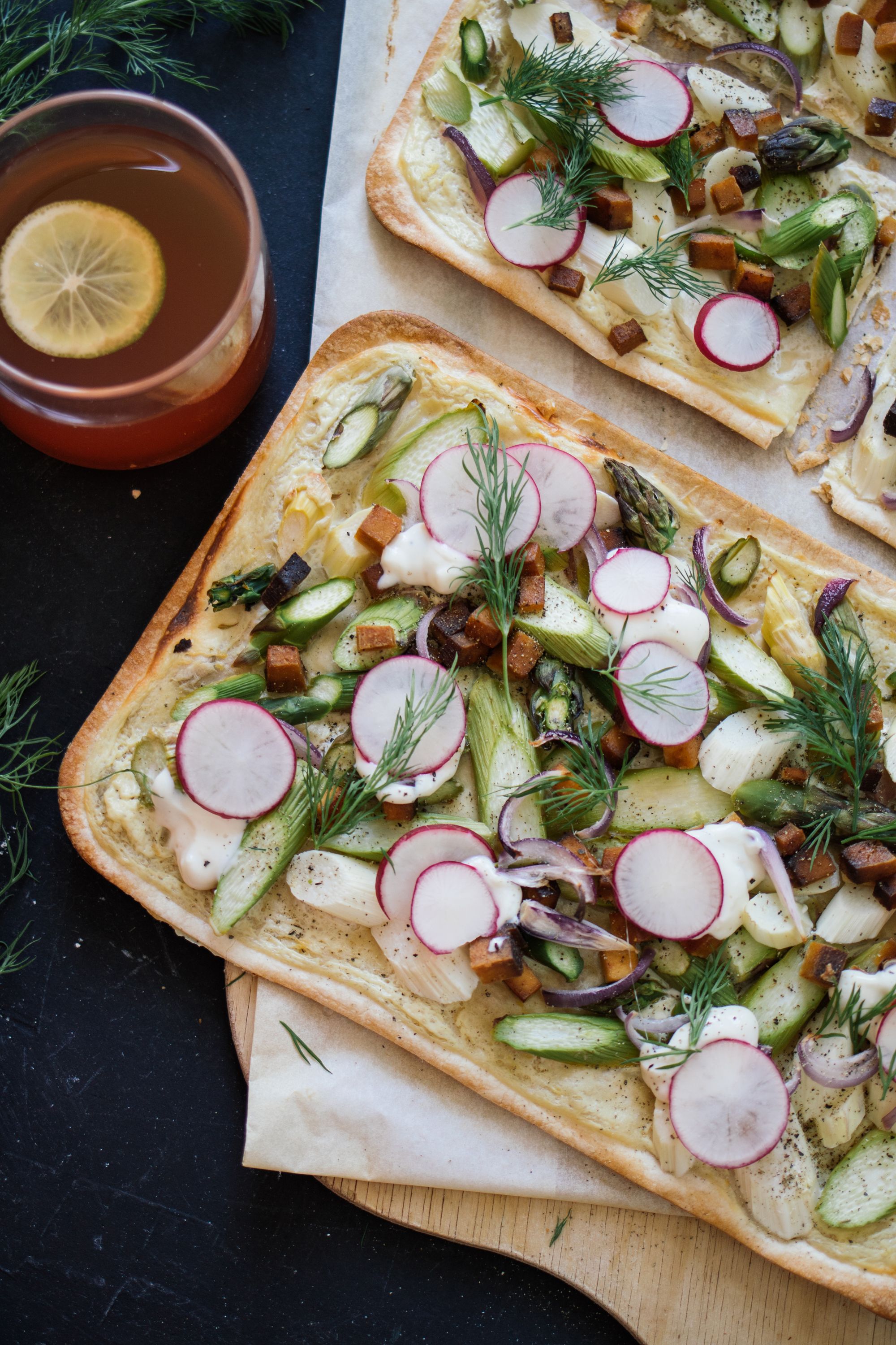 R278 Flammkuchen mit Spargel