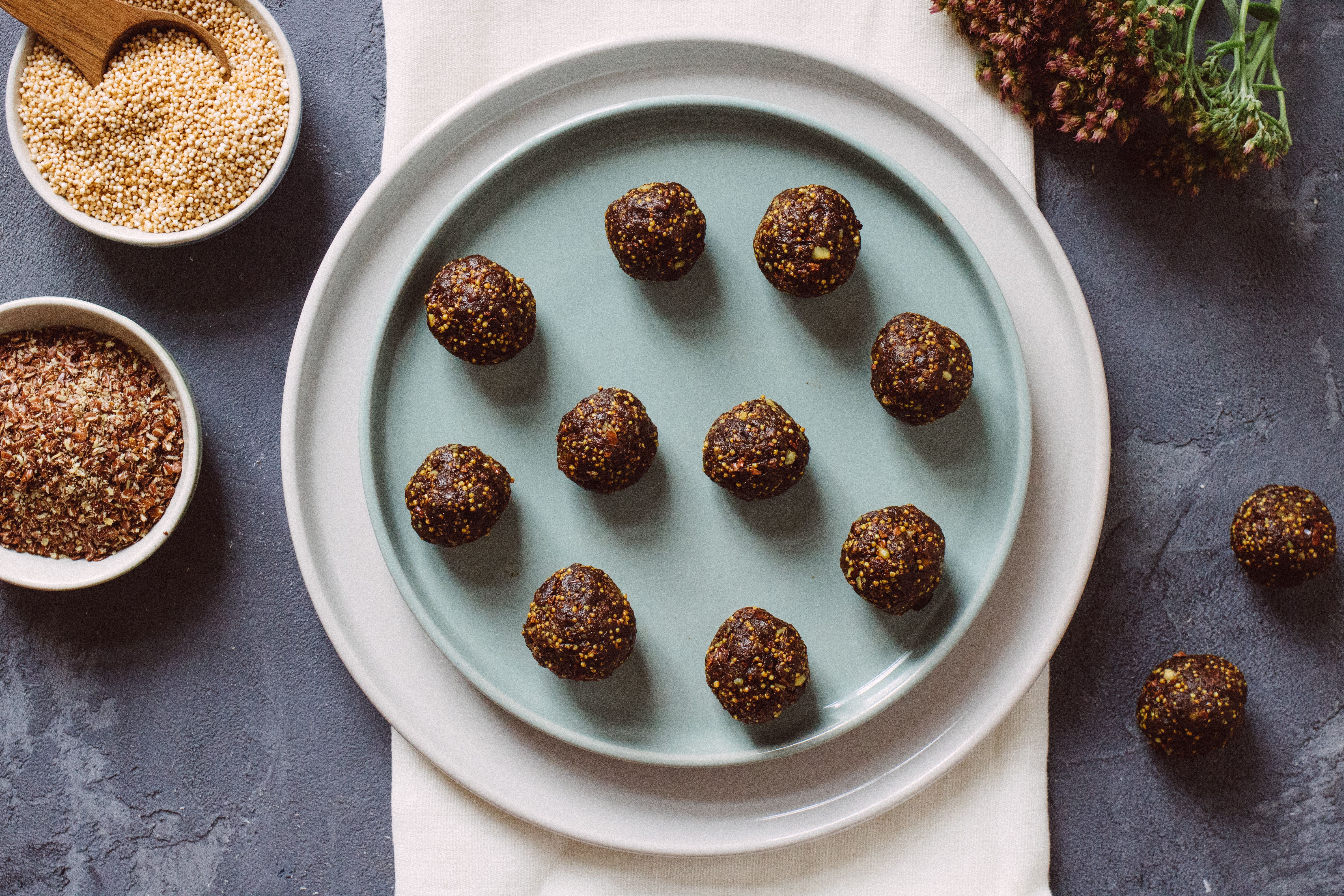 Energy balls with amaranth & turmeric
