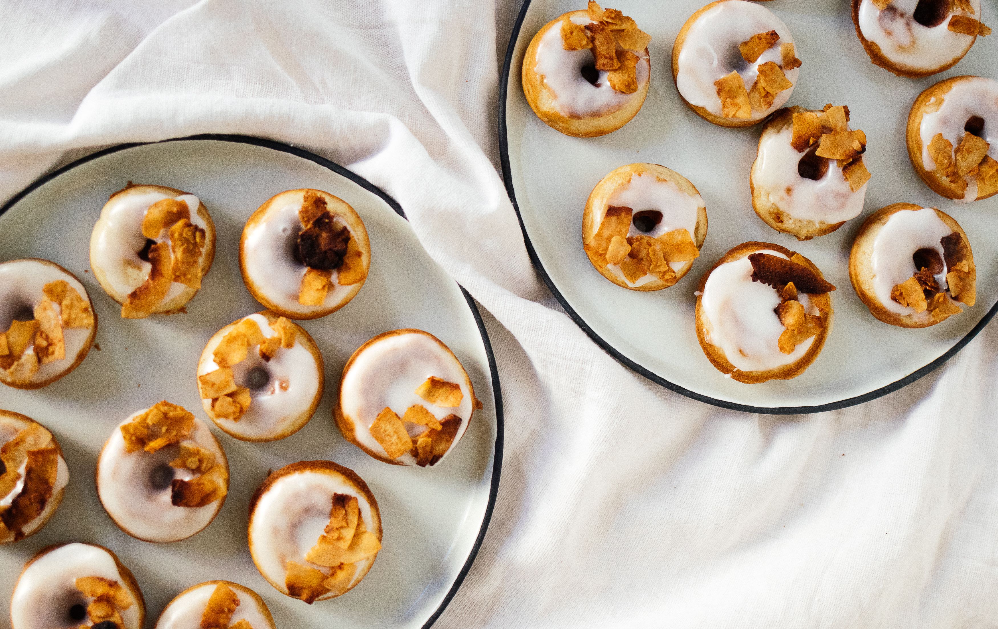 R157 Vegan Bacon Donuts