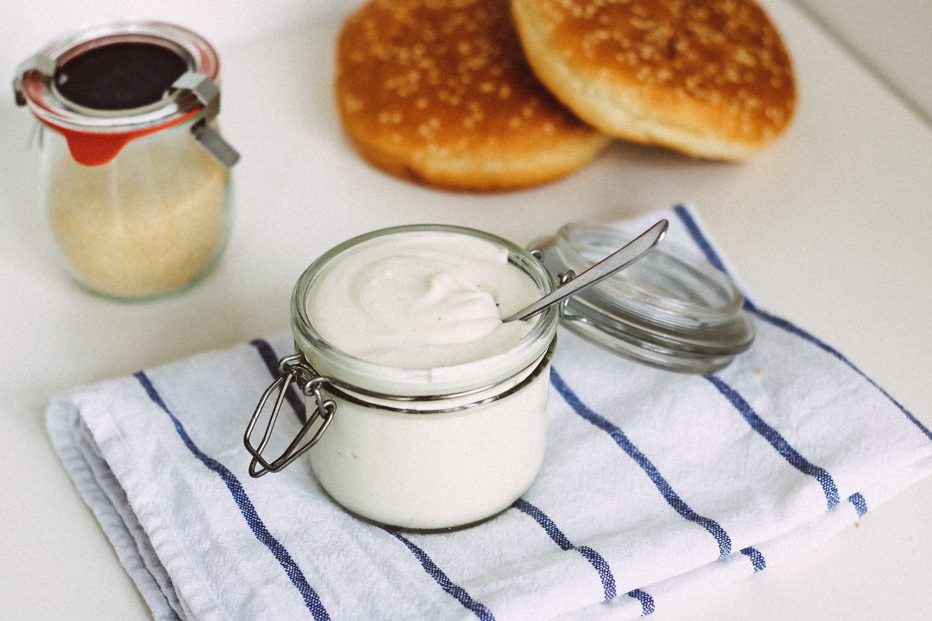 Quick, vegan Sour Cream