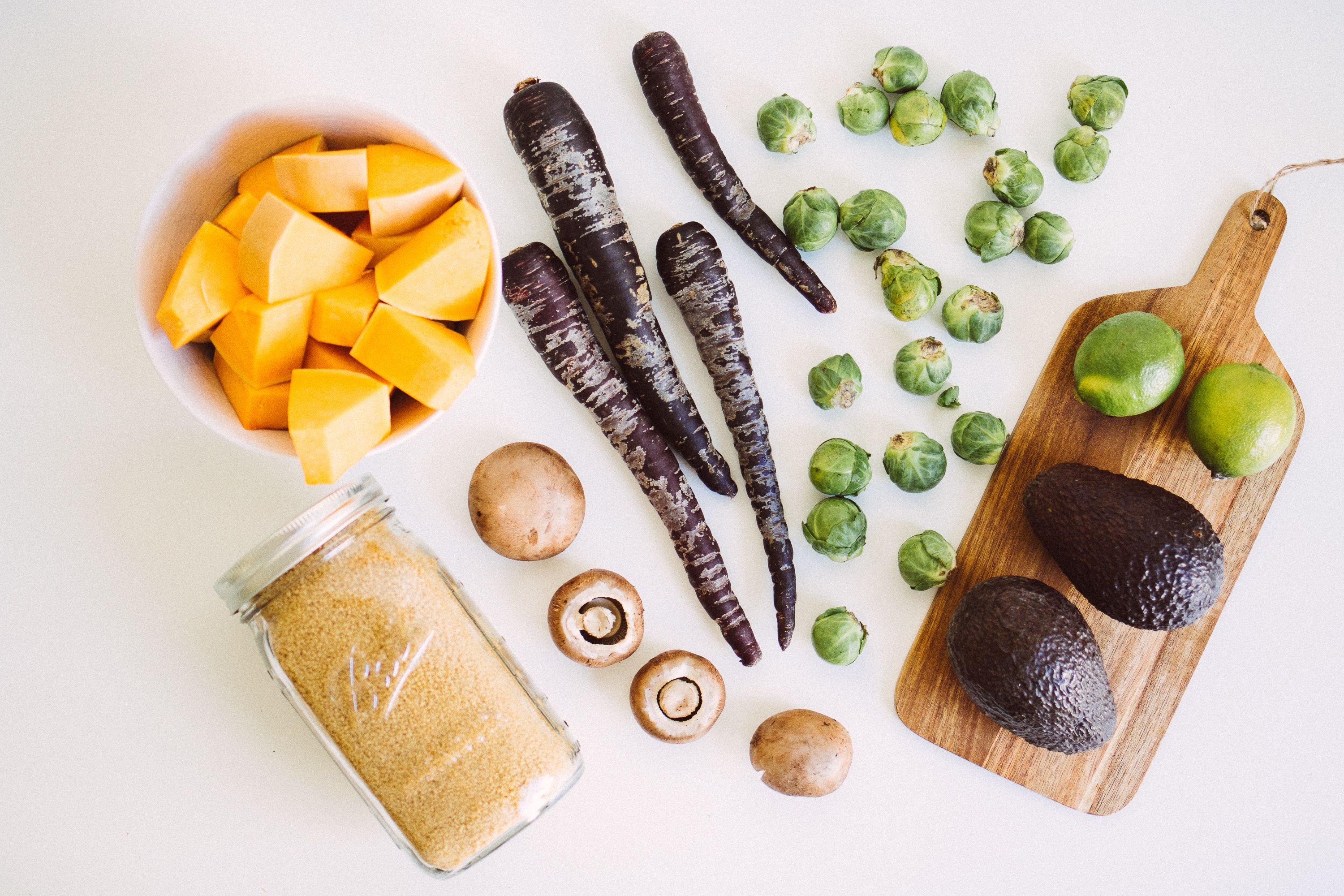 R144 Vegane Couscous Bowl mit Rosenkohl
