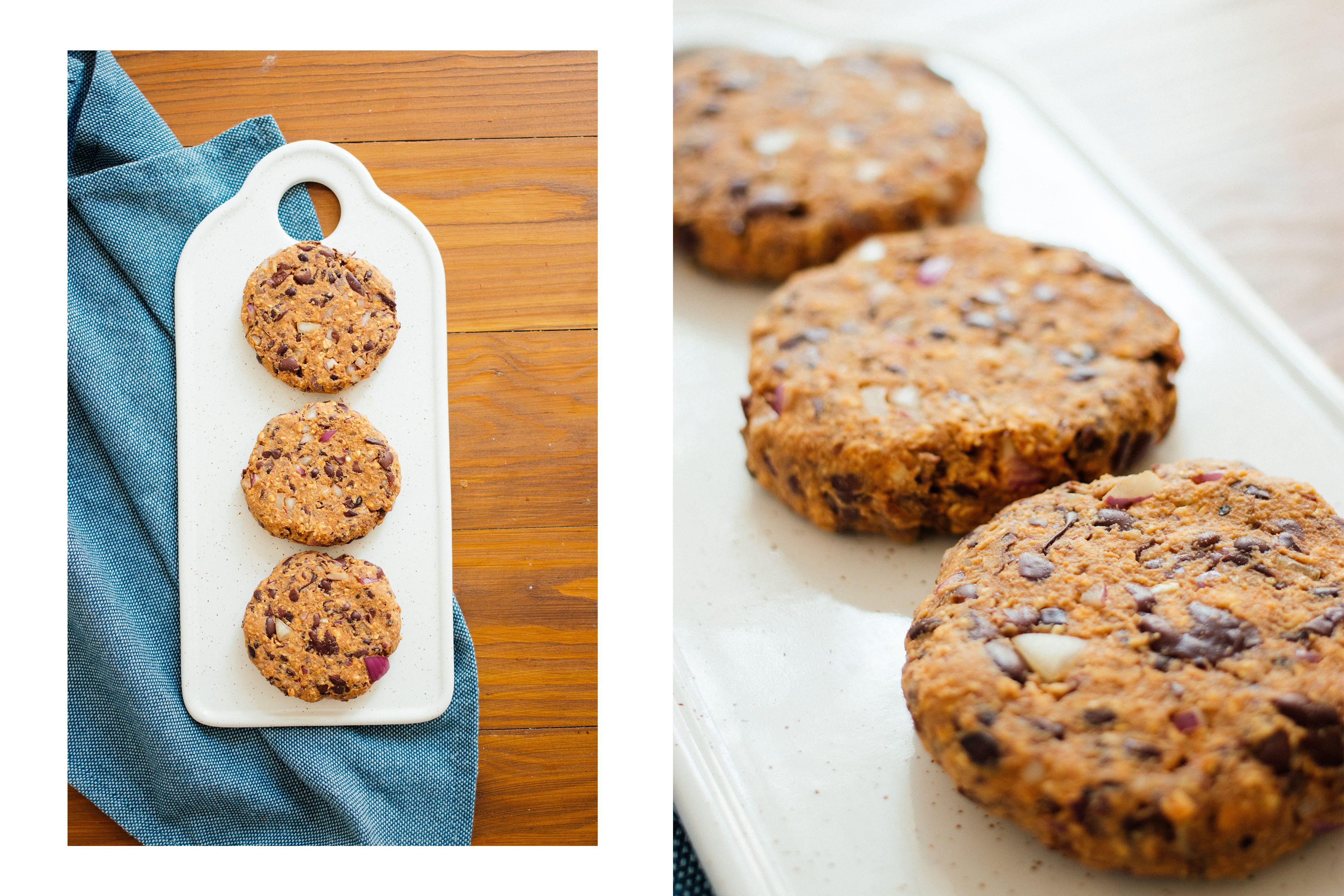 R420 Veganer Burger mit Black-Bean-Patty & Preiselbeeren